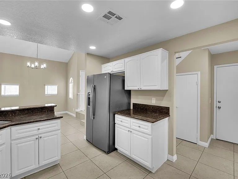 756 Charwood Cir — Photo 12
