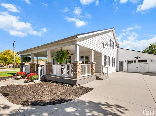 138 N Sherman St, Sheridan, MI 48884