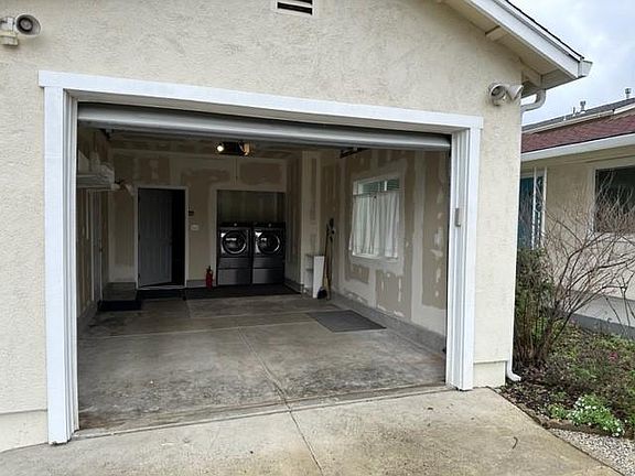 2nd image of 1214 Fewtrell Dr