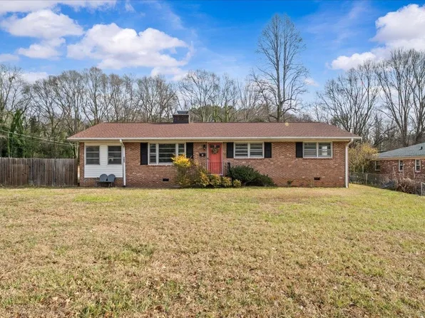 103 Quail Dr, Spartanburg, SC 29302