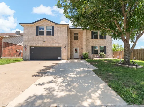 1208 Scarlet Sage Pkwy, Burleson, TX 76028