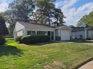 160 Laurance Ln, Ridge, NY 11961
