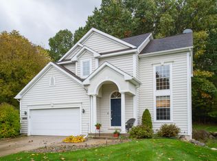 8871 Hathaway Rd, Kalamazoo, MI 49009