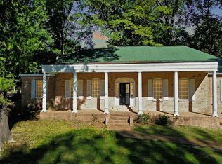 3821 Lakehurst Dr, Memphis, TN 38128