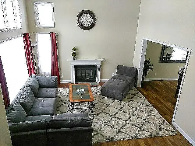 4 bed, 3125 sqft, $2,650 — Photo 2