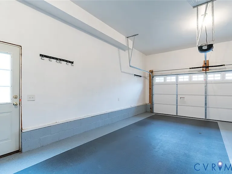 11412 Pinedale Dr — Photo 45