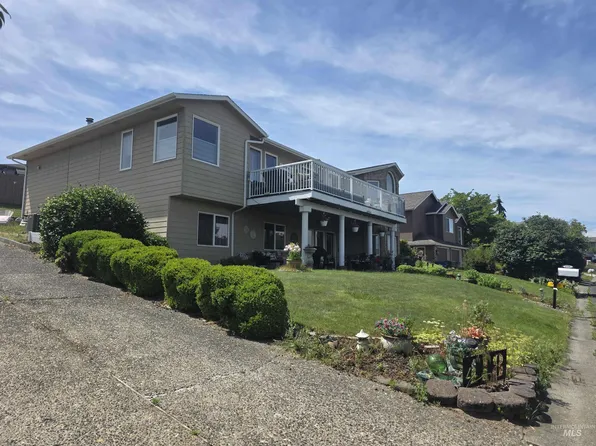 418 Crestline Circle Dr, Lewiston, ID 83501