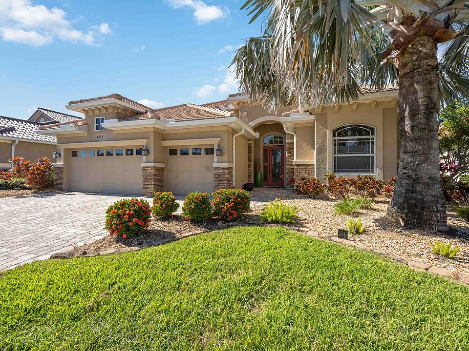 1241 Creek Nine Dr