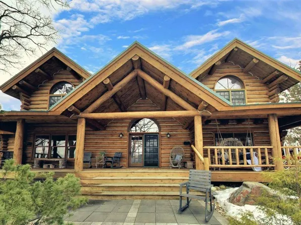 4901 Maple Rd, East Troy, WI 53120