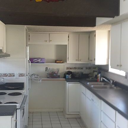 4th image of 2322 Town Grove Dr
