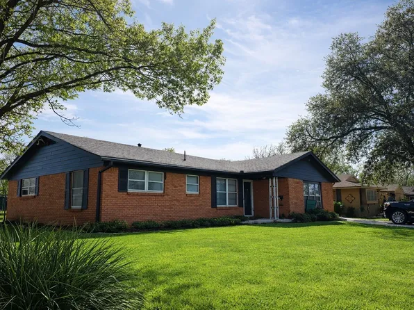 1312 E Mitchell St, Arlington, TX 76010