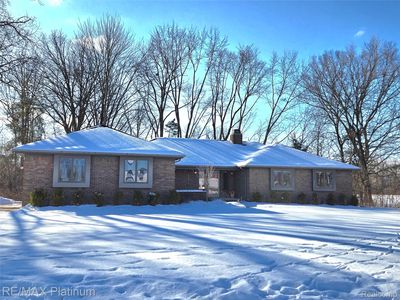 30477 Pickford St, Livonia, MI, 48152