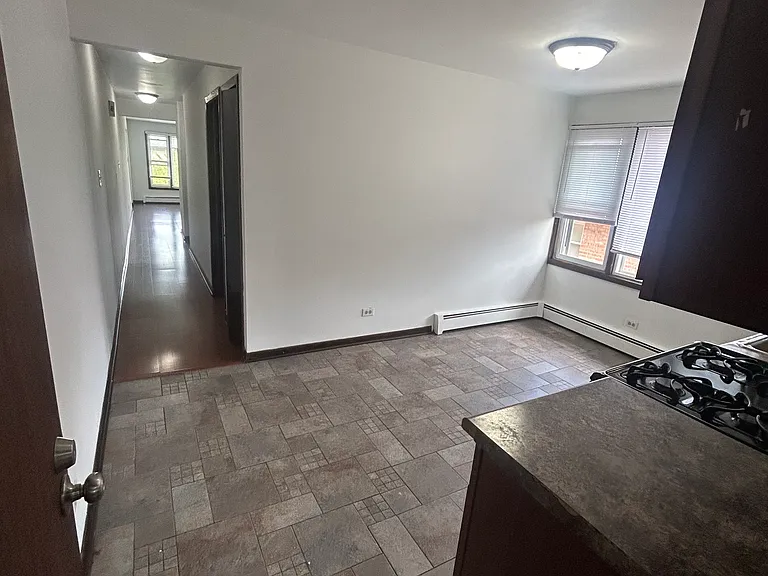 1681 Patricia Pl #3E — Photo 6
