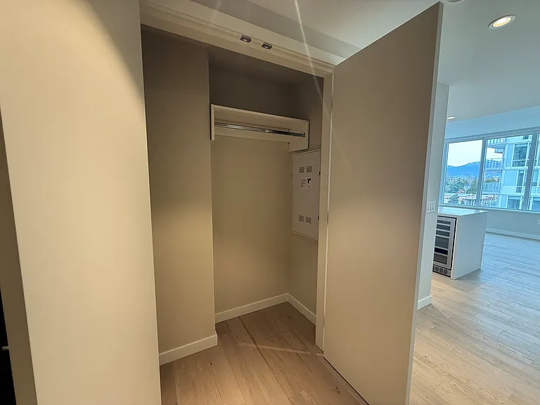 1202 W 42nd Ave #1202 — Photo 19