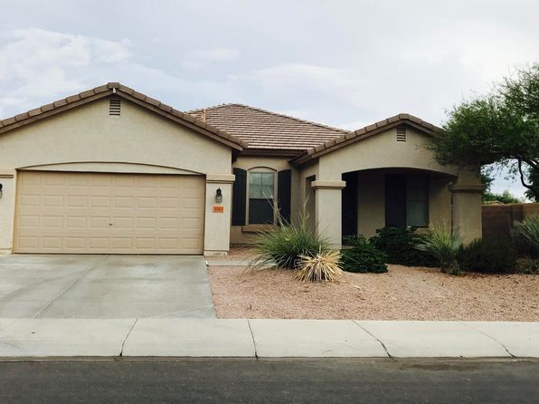 3061 E Vallejo Dr