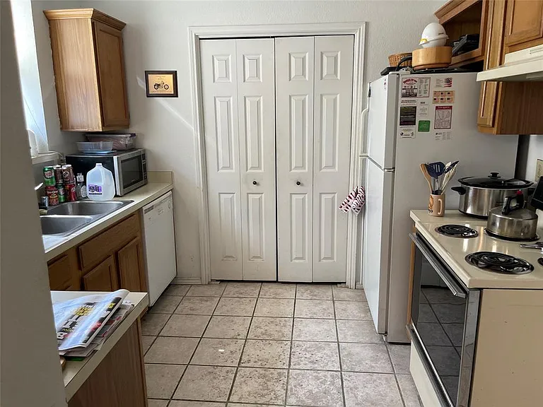 1330 Overlook Dr — Photo 17