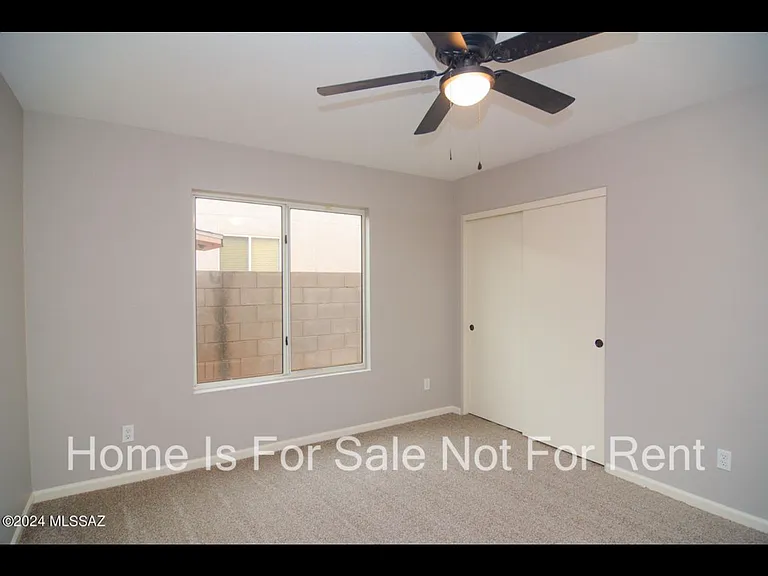 10038 E Moonstruck Way — Photo 11