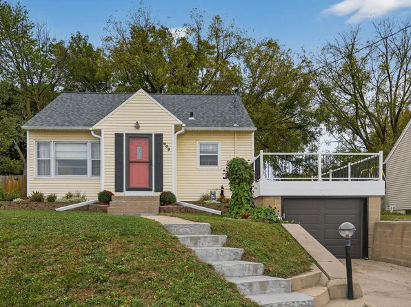 909 7th St NW, Rochester, MN 55901