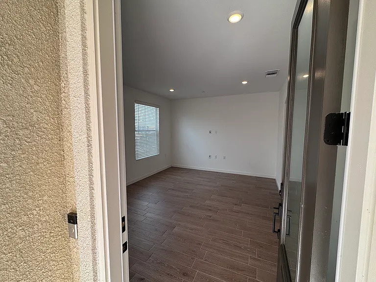 8335 Killary Harbor Ave — Photo 3