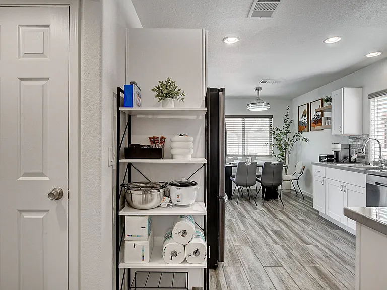 1658 Garden Path Ct — Photo 8