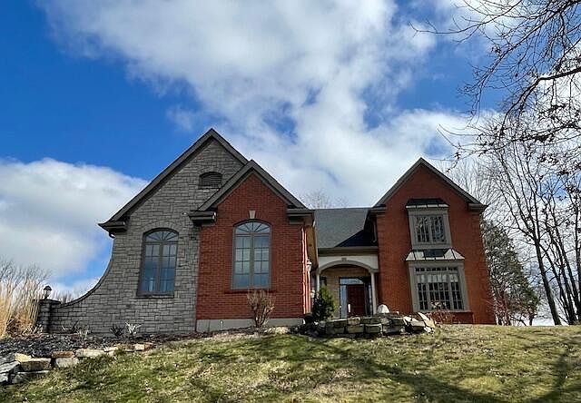 1st image of 781 Keeneland Green Dr