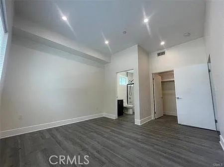 6445 Woodley Ave #101 — Photo 7