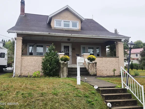 2435 Riverside Dr, South Williamsport, PA 17702