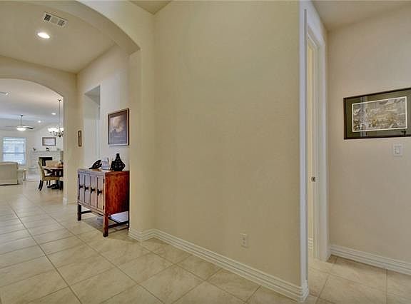 4th image of 208 Pendent Dr