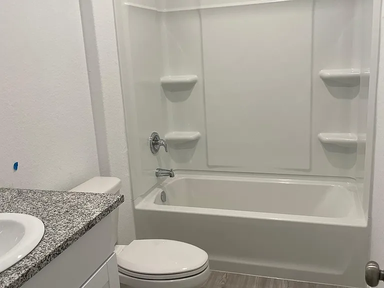 2nd bathroom