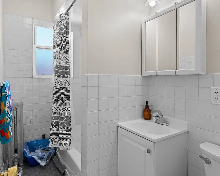 909-919 Washington Street — Photo 14