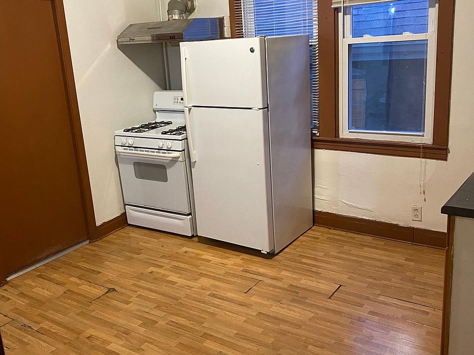 1st image of 2831 S Hillock Ave #2F