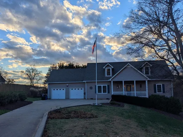 109 Eiger Ct, Columbia, TN 38401