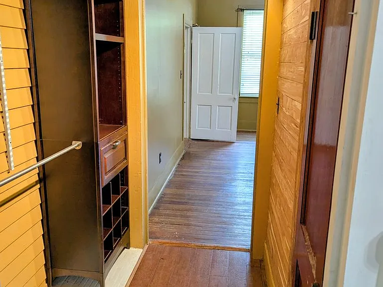 321 Elizabeth Ave — Photo 10