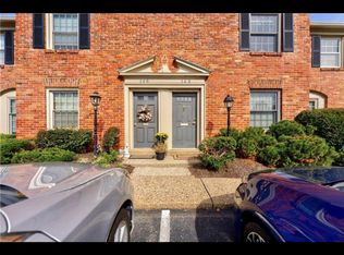 146 Jamestown Ct, Pittsburgh, PA 15216