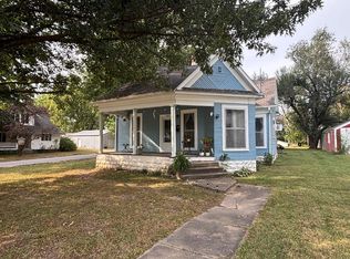 223 W Davis St, La Plata, MO 63549