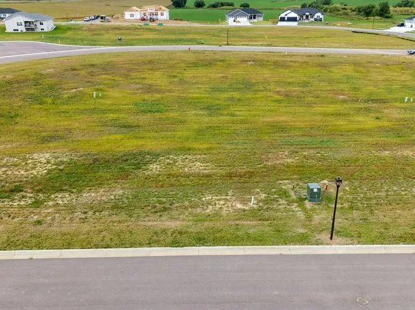 105 High Cross Circle Cir, Crooks, SD 57020