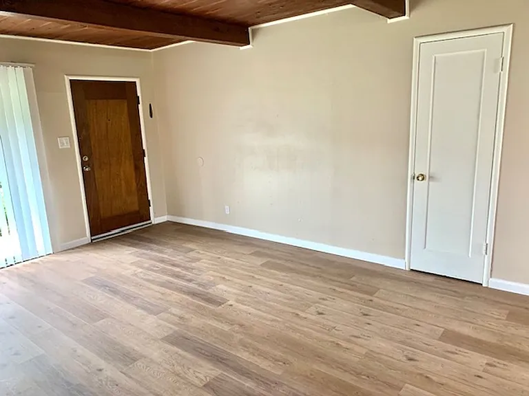 4409 Jenkins Way — Photo 2