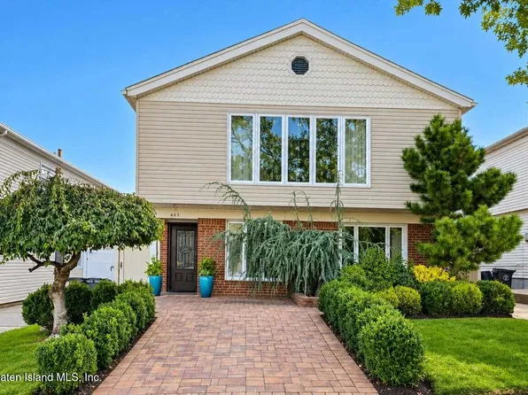 465 Colon Ave, Staten Island, NY 10308