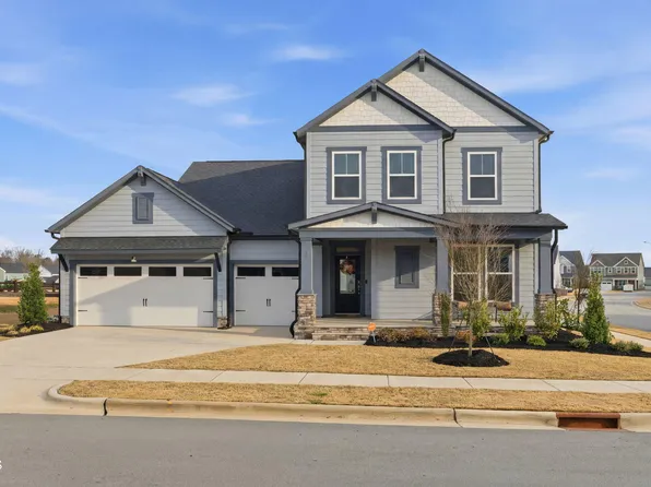 35 Welcome Dr, Fuquay Varina, NC 27526