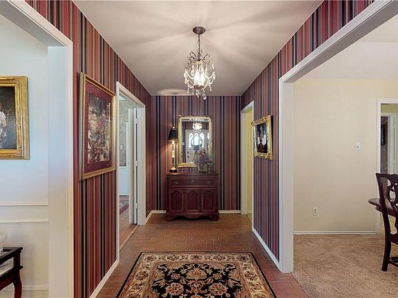 2nd image of 6902 Vista Willow Dr