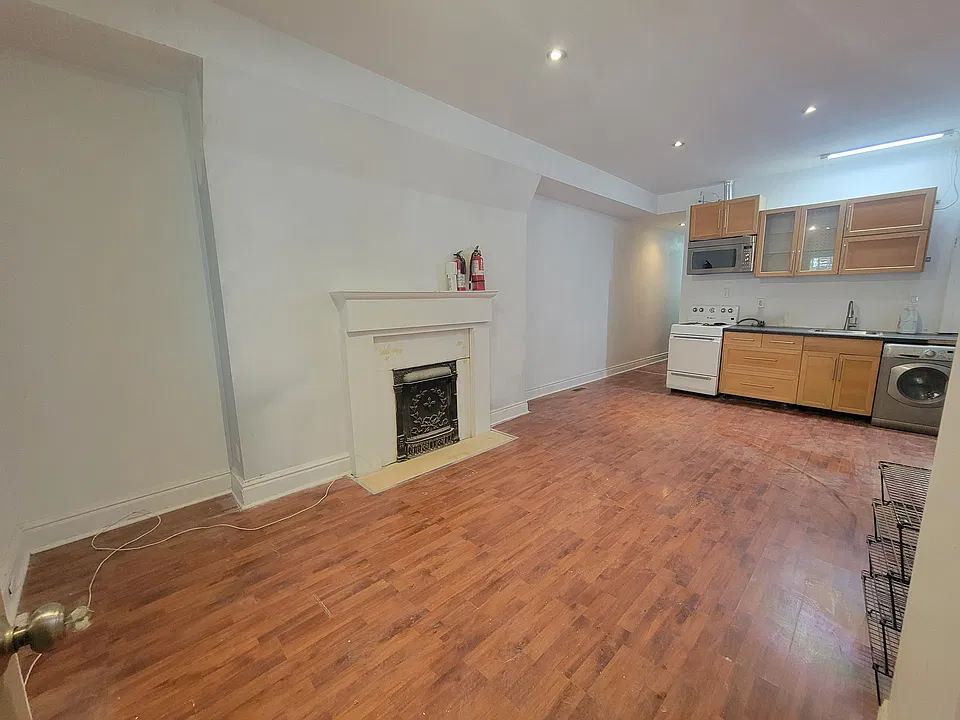 Kitchen living dinning room