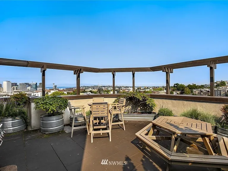 1420 E Pine St #LW5 — Photo 22
