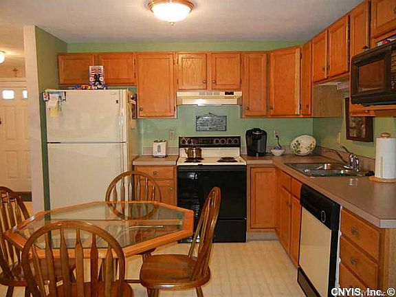 5th image of 321 Gillespie Ave