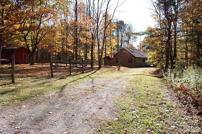 2nd image of 500 ROSSMAN VALLEY Road