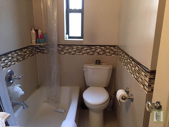 5th image of 15 Park Ave APT 10A