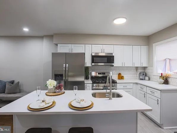 107 Larue Sq S, Baltimore, MD 21225