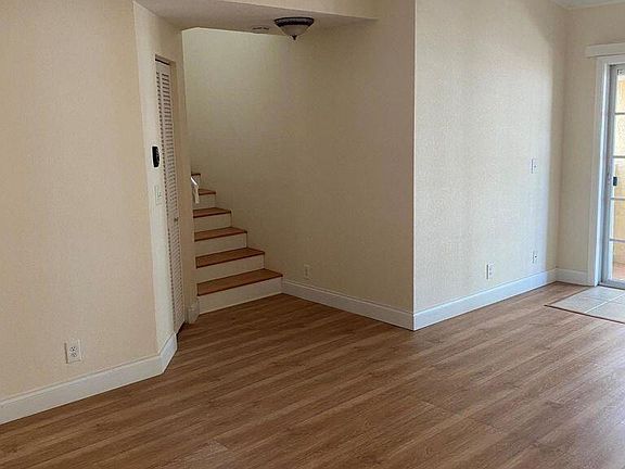 3rd image of 1105 Lake Shore Dr APT 203