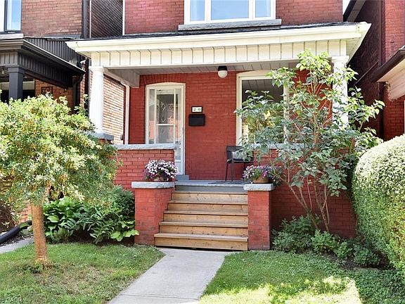 4th image of 20 Fairholt Rd N