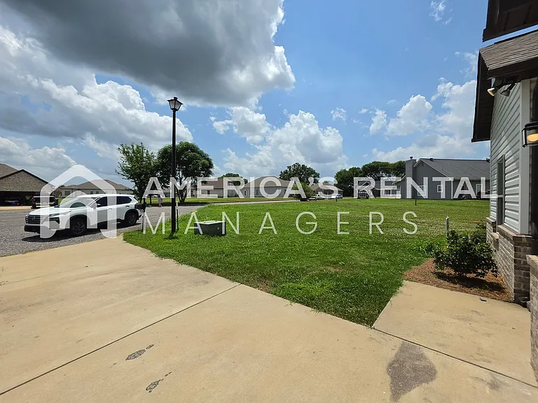 41 Whithall Cir — Photo 53