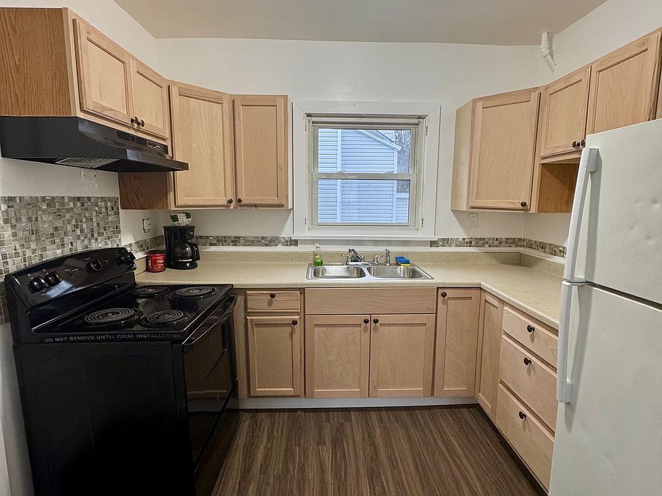 1st image of 9 Allen St #1